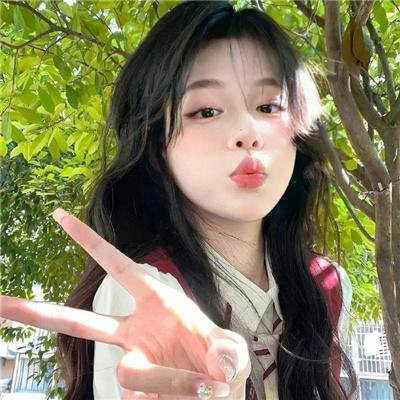 心不在焉的服务生